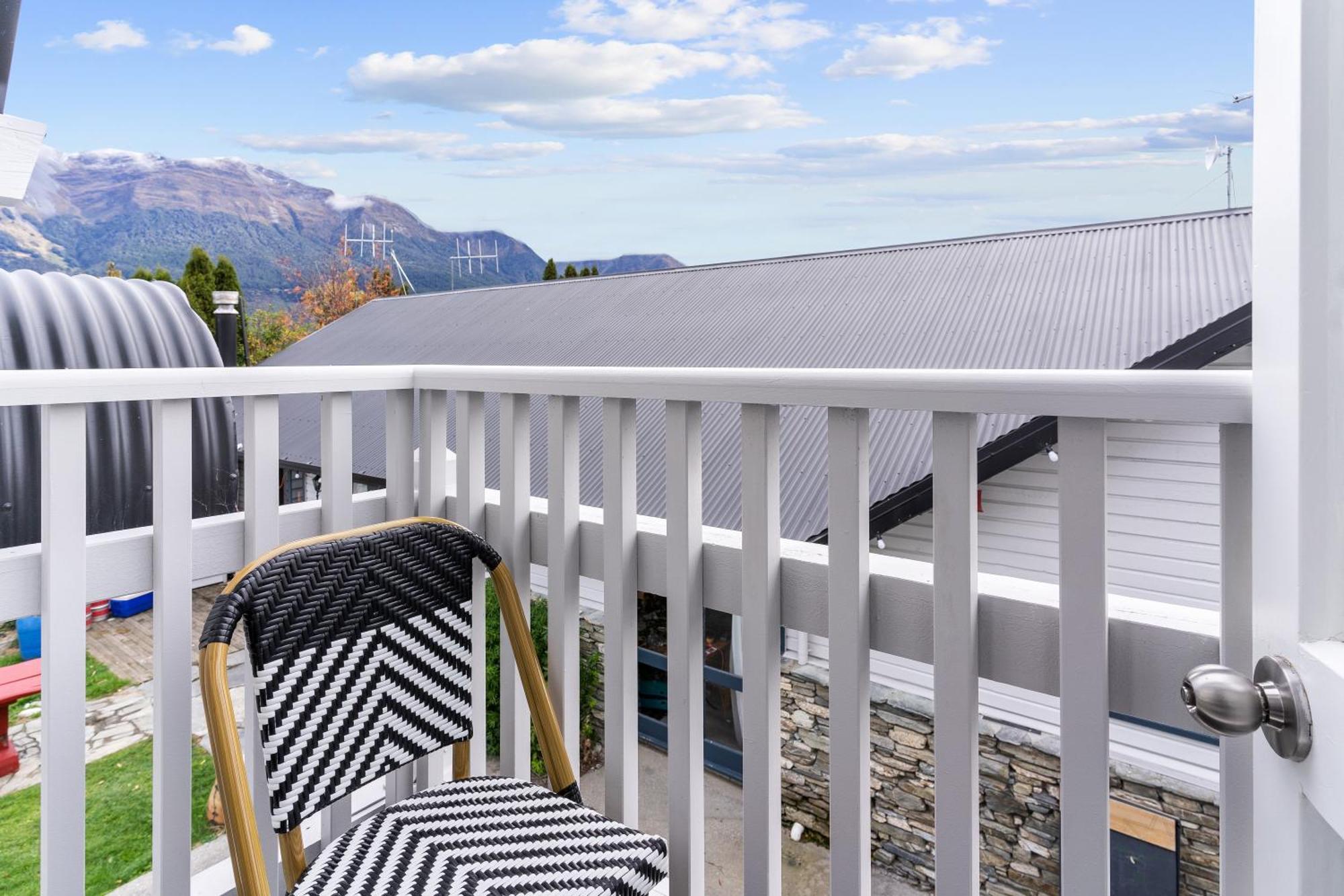 Double Room with Mountain View